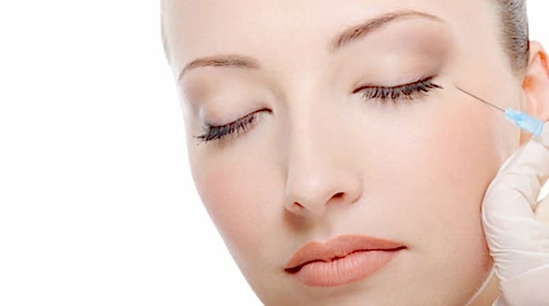 Девушка с закрытыми глазами